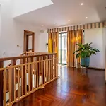 Miravillas - Rosas 33