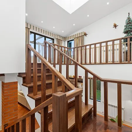 R3 - Miravillas - Rosas 33 וילה